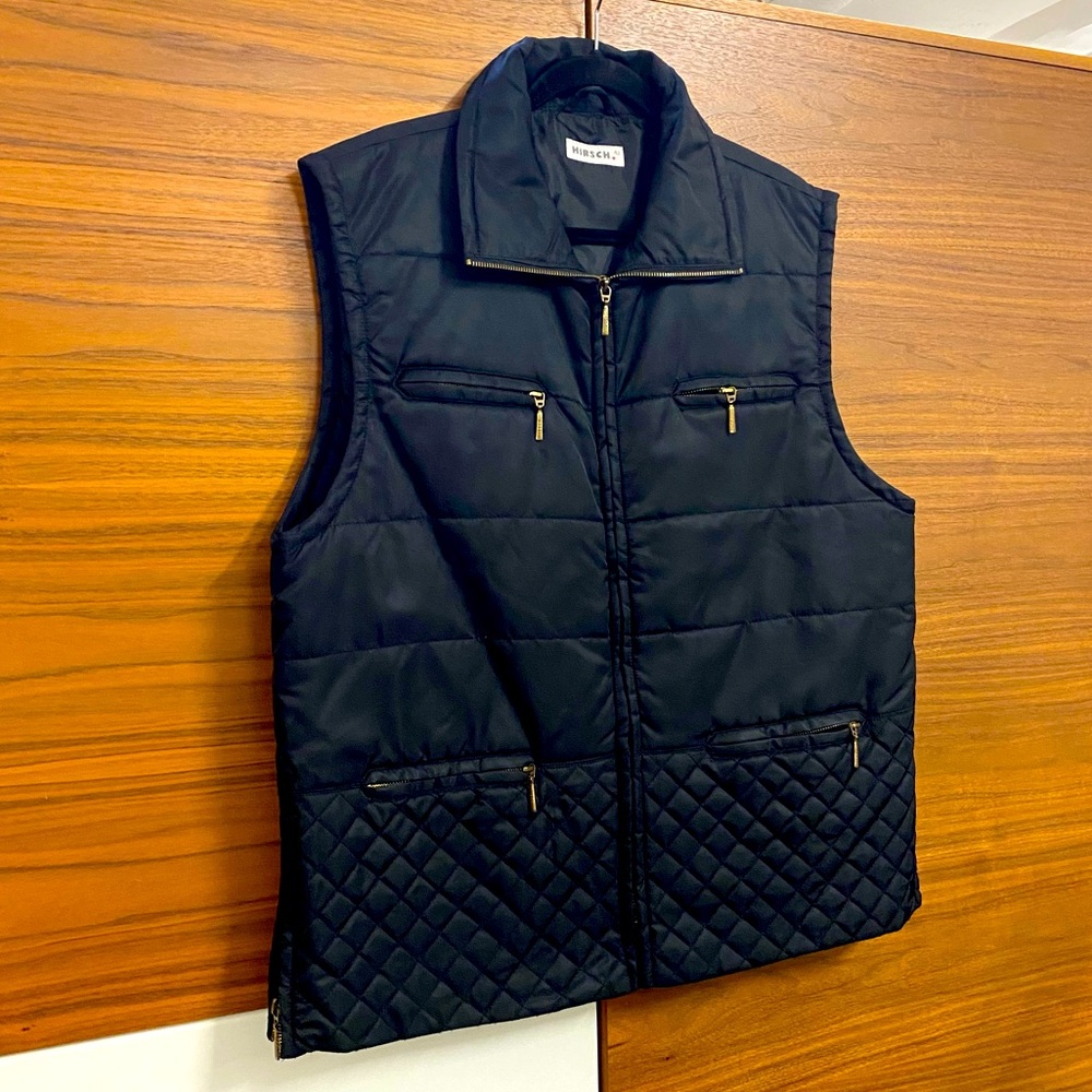 BLACK QUILTED VEST